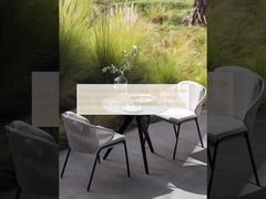 Tavolo e sedia nordico per balcone esterno in tre pezzi, sedia di rattan per cortile, combinazione di tavolino da tè, mobili da esterno semplici per il tempo libero